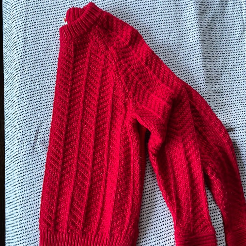 H&M sweater